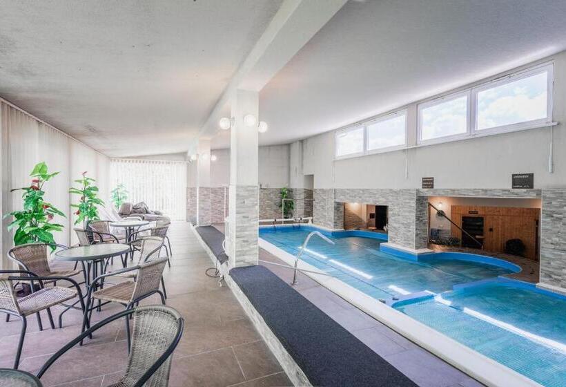 פנסיון Tíztó Vendégház