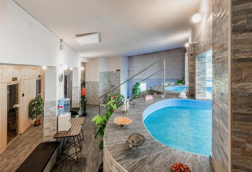 פנסיון Tíztó Vendégház