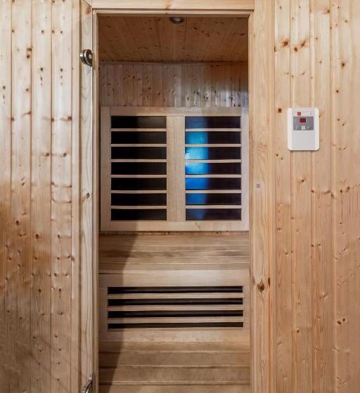 פנסיון Tíztó Vendégház