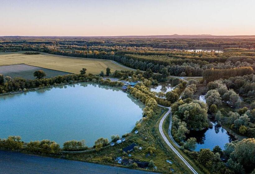 פנסיון Tíztó Vendégház