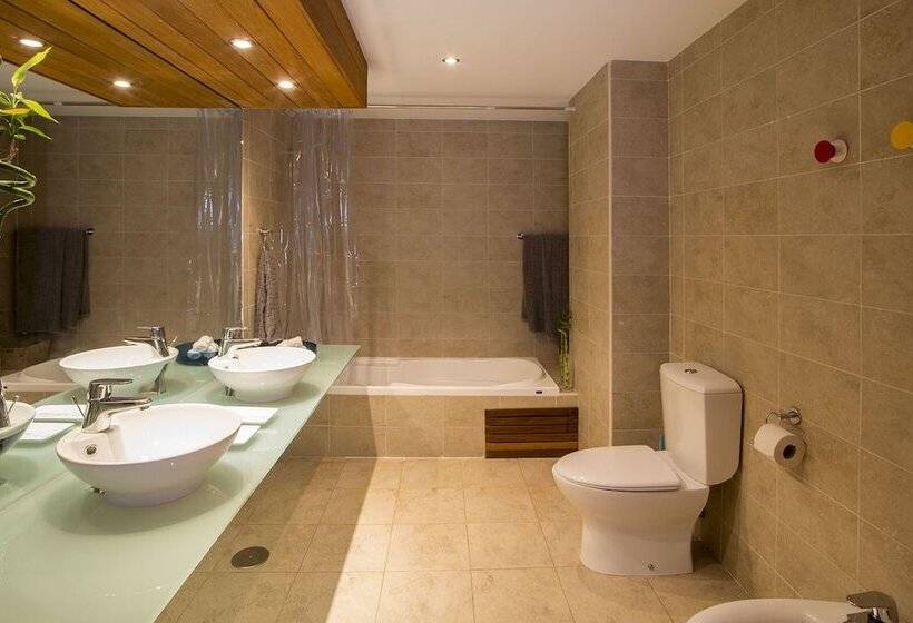 Penthouse M Reserva Del Higueron 3 Bedrooms. Transfer To The Beach And Train Station. Jacuzzi. Wifi