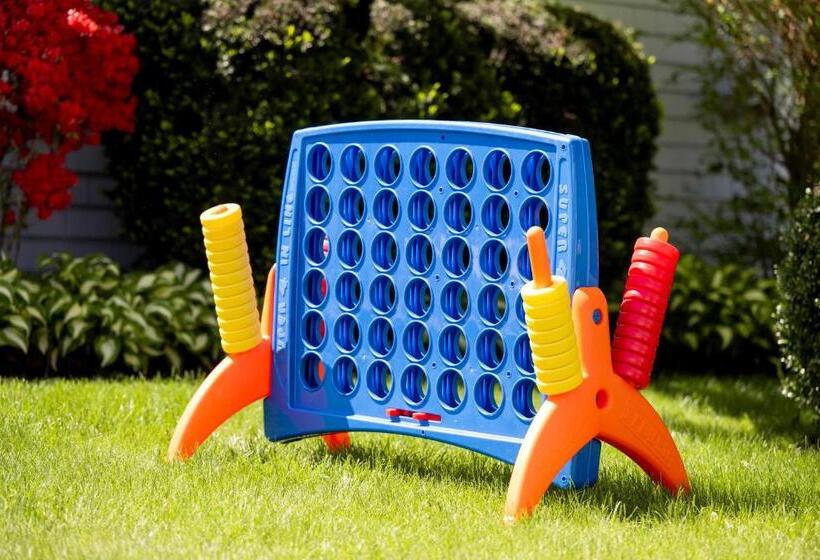 Endless Dunes, A Modern Motel