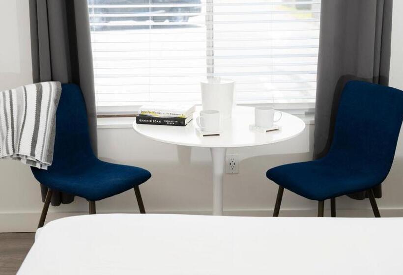 Endless Dunes, A Modern Motel