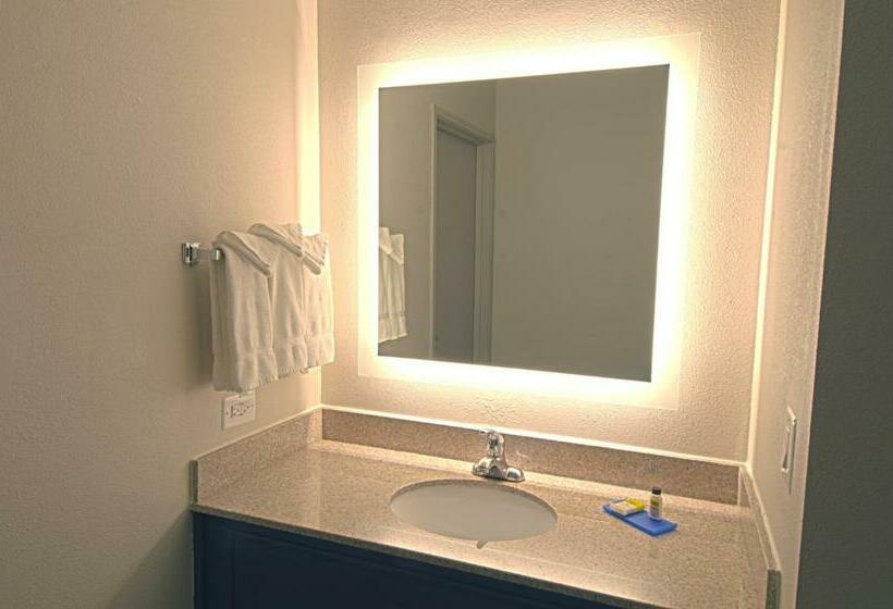 בית מלון כפרי Holiday Inn Express & Suites Chicago Libertyville, An Ihg