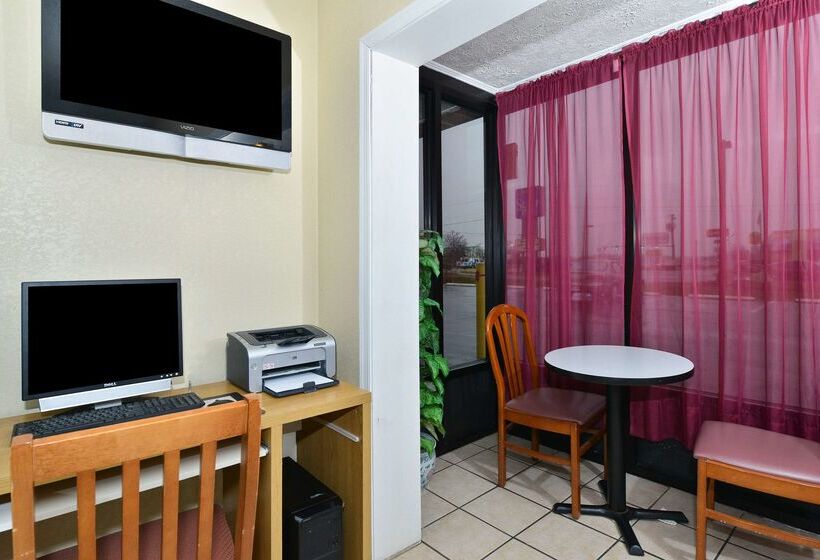 酒店 Americas Best Value Inn Fredericksburg North