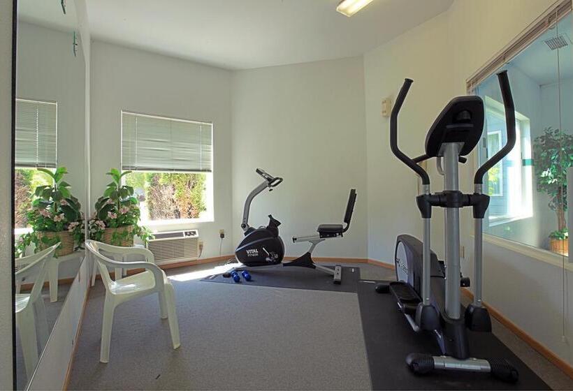 فندق Americas Best Value Inn & Suites Forest Grove/hillsboro