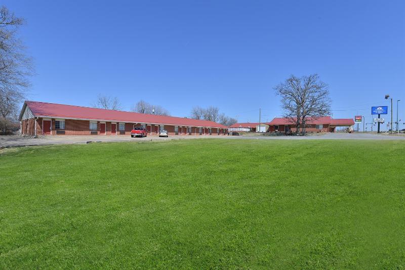 فندق Americas Best Value Inn And Suites Siloam Springs