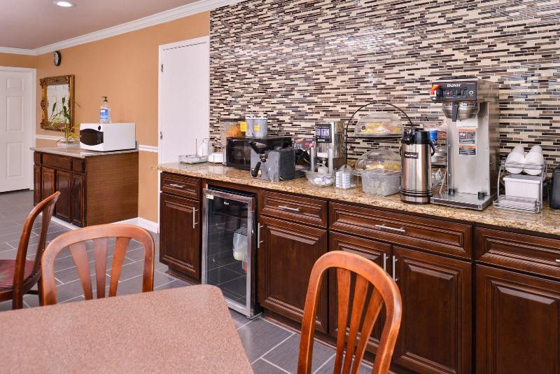 فندق Americas Best Value Inn And Suites Siloam Springs