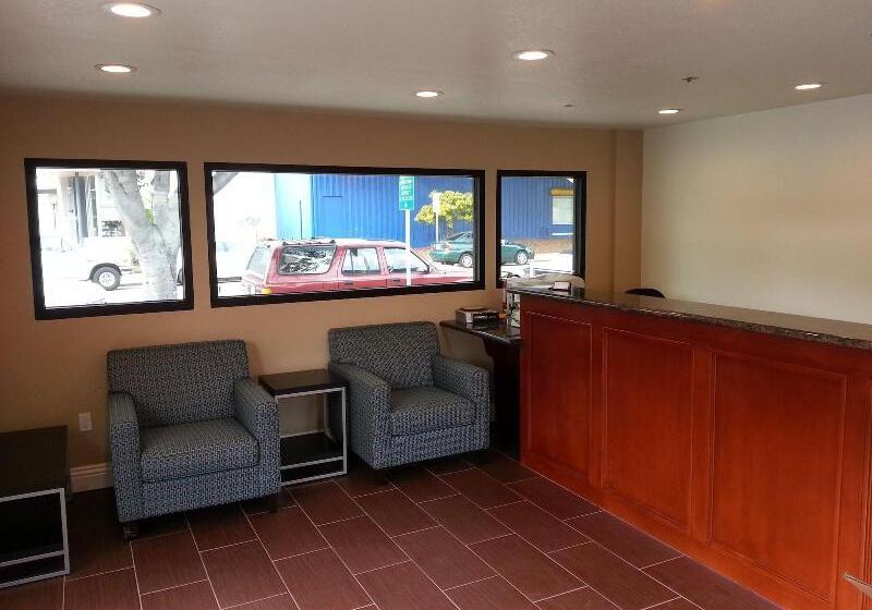 فندق Avenue Inn Downtown District Slo