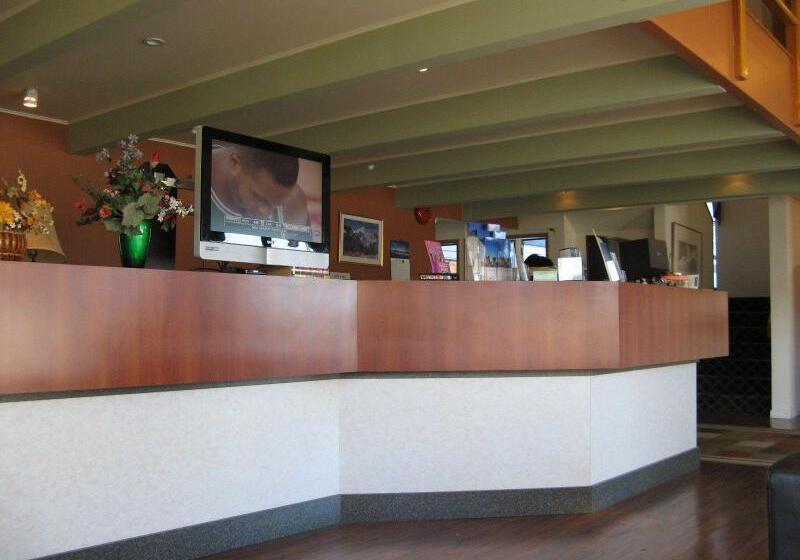 فندق Bellingham Lodge