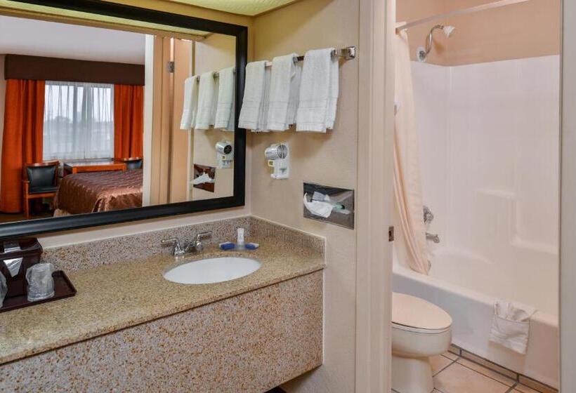 فندق Best Western Executive Inn