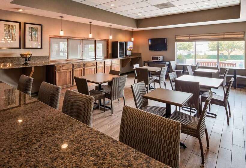 בית מלון כפרי Best Western Plus City Center