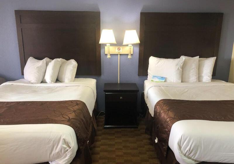 هتل Days Inn By Wyndham Lake Charles