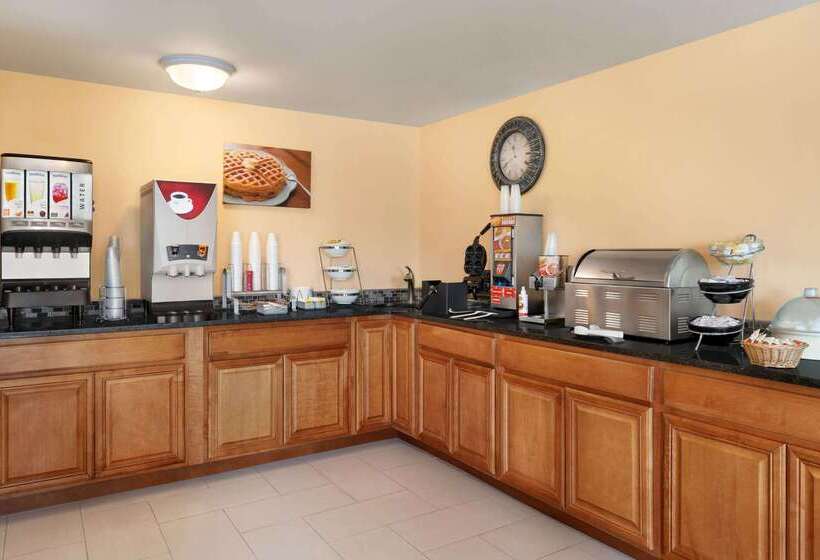 ホテル Days Inn By Wyndham Middletown/newport Area