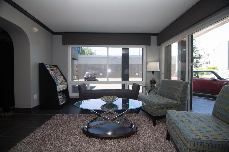 ホテル Eastside Lodge