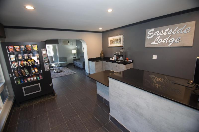 ホテル Eastside Lodge