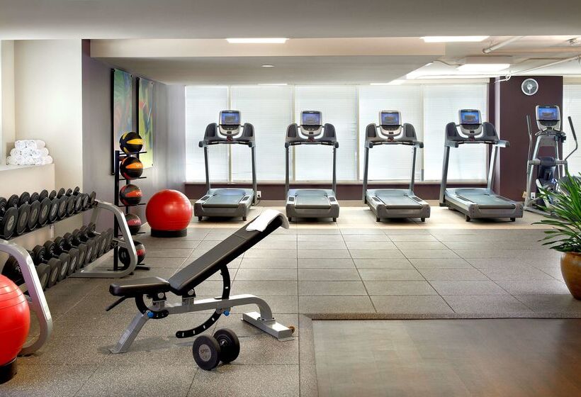 فندق Embassy Suites Baltimore  Inner Harbor