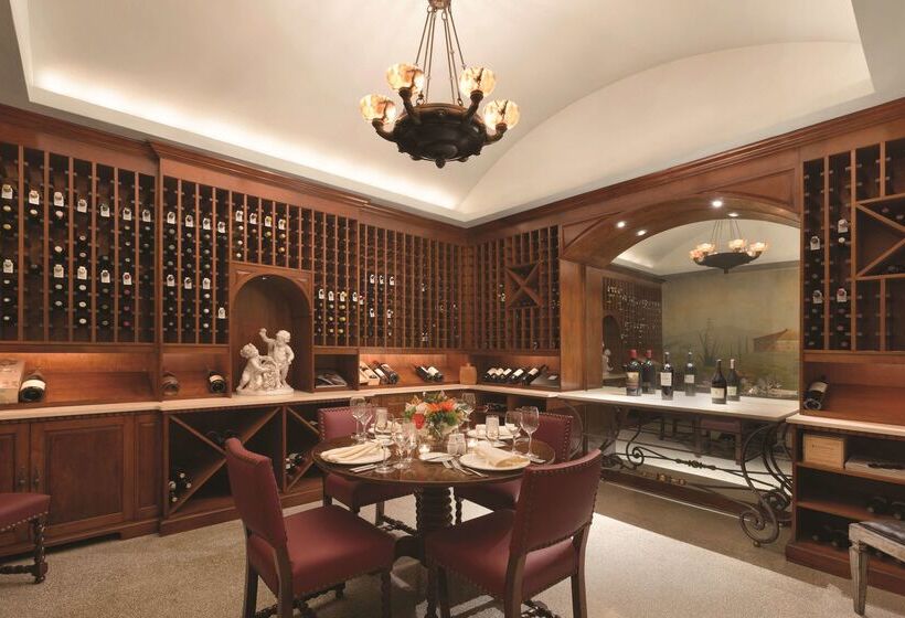 فندق Embassy Suites Baltimore  Inner Harbor