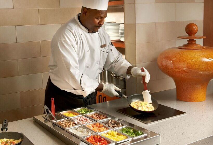 هتل Embassy Suites Baltimore  Inner Harbor