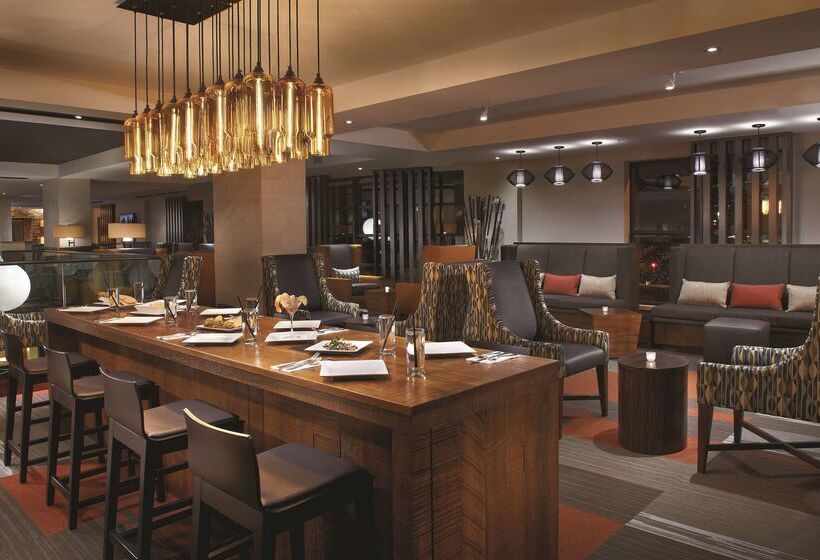 فندق Embassy Suites Baltimore  Inner Harbor