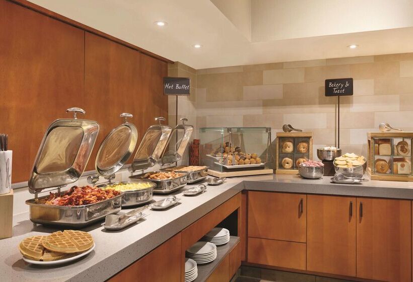 فندق Embassy Suites Baltimore  Inner Harbor