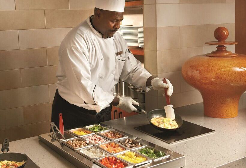 فندق Embassy Suites Baltimore  Inner Harbor