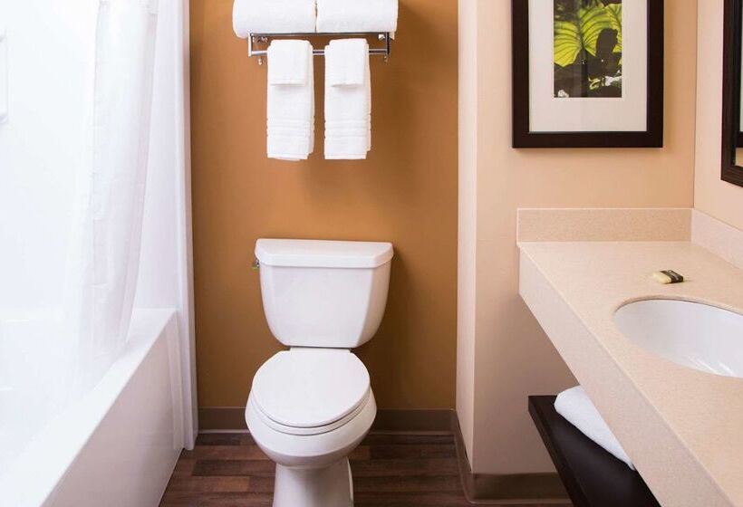 فندق Suburban Studios Jackson North