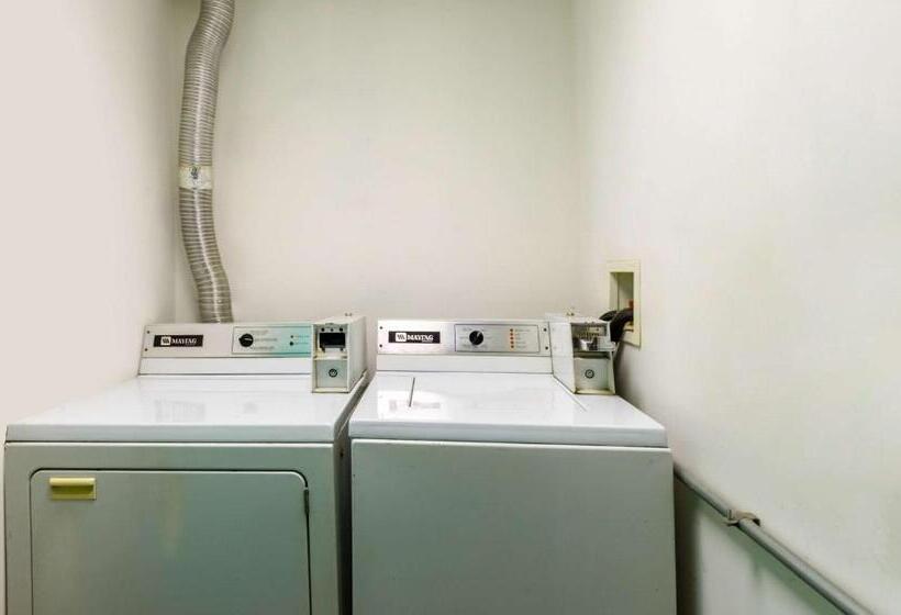 호텔 Fairbridge Inn Express