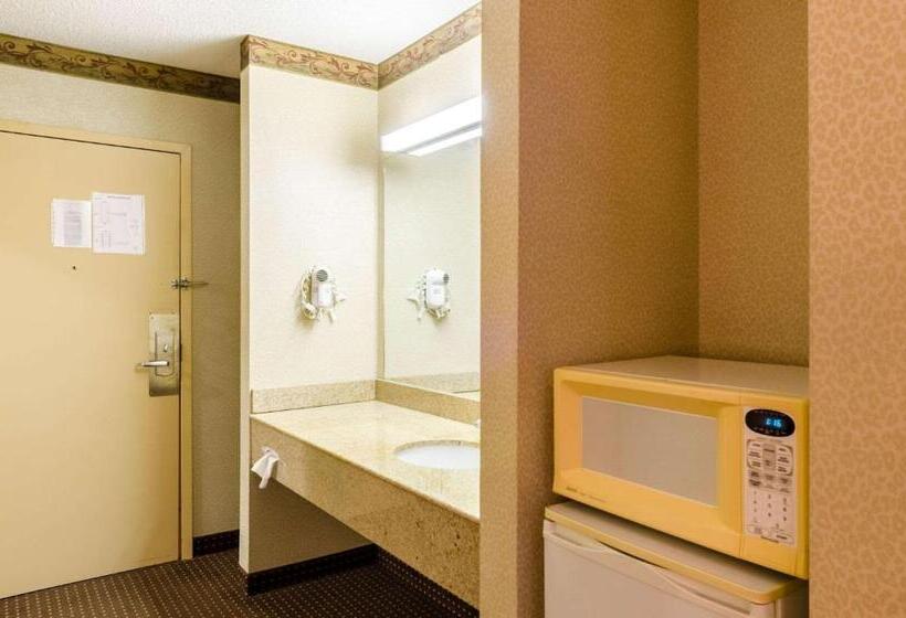 호텔 Fairbridge Inn Express