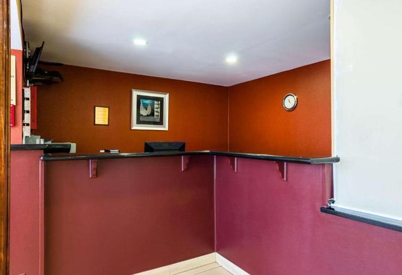 호텔 Fairbridge Inn Express