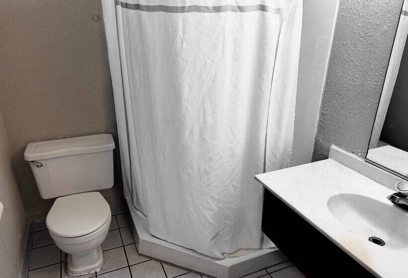 Отель High Point Arcadia Inn