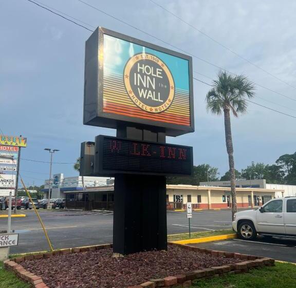 Hole Inn The Wall Hotel   Fort Walton Beach   Sunset Plaza   Nearby Beaches & Hurlburt