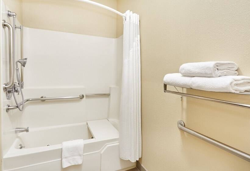 בית מלון כפרי Holiday Inn Express & Suites Chicago Libertyville, An Ihg