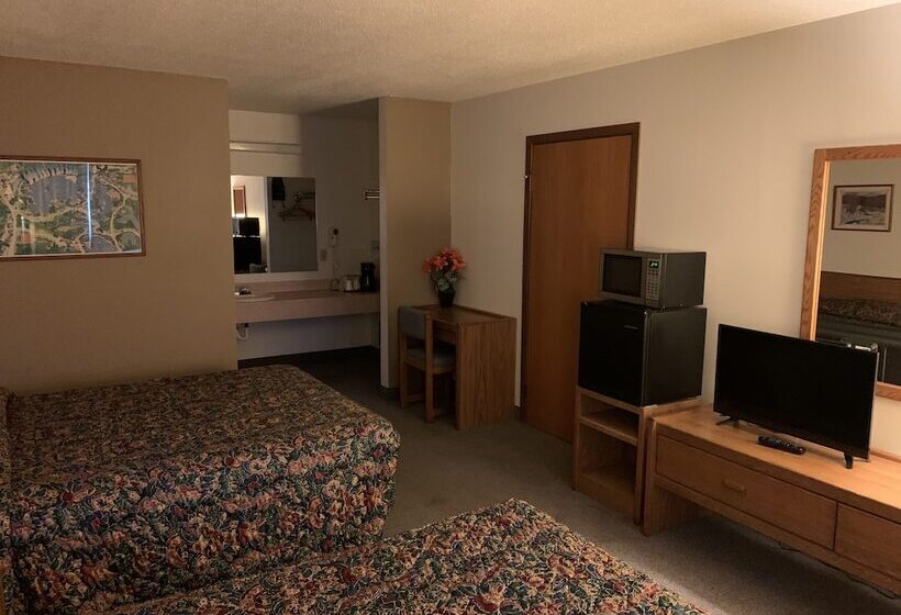 فندق Pine River Inn