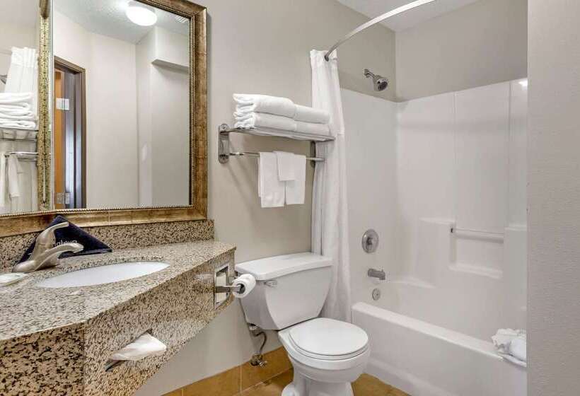 호텔 Quality Inn Logan Near University