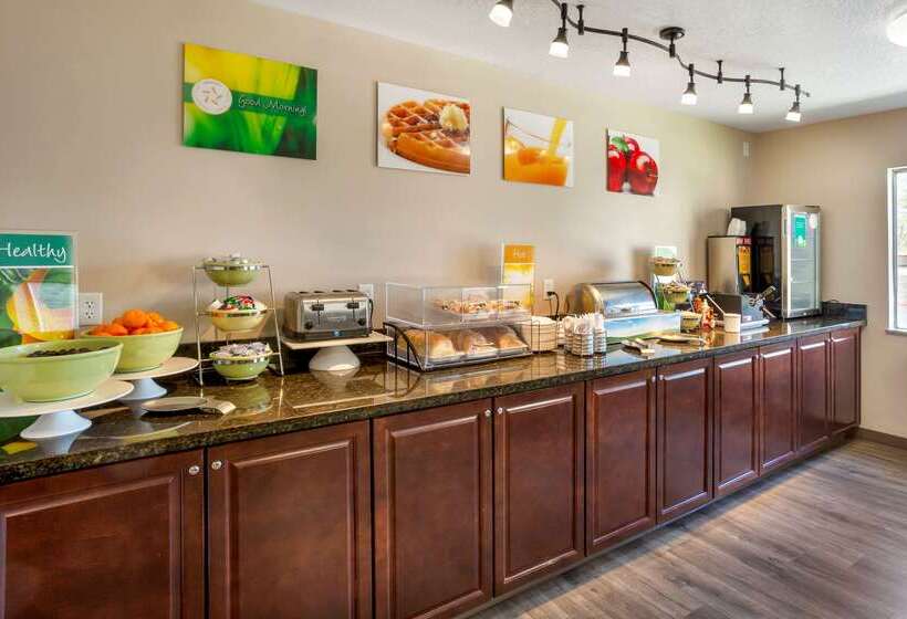 호텔 Quality Inn Logan Near University