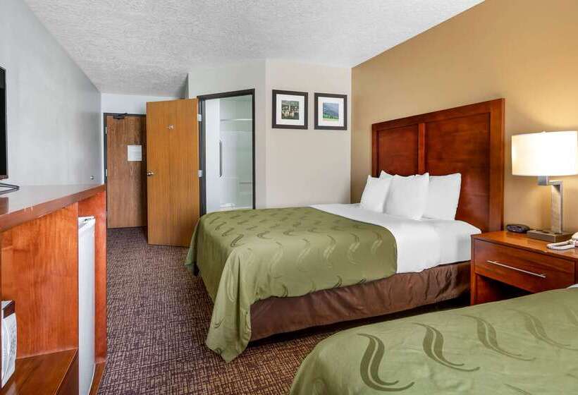 호텔 Quality Inn Logan Near University