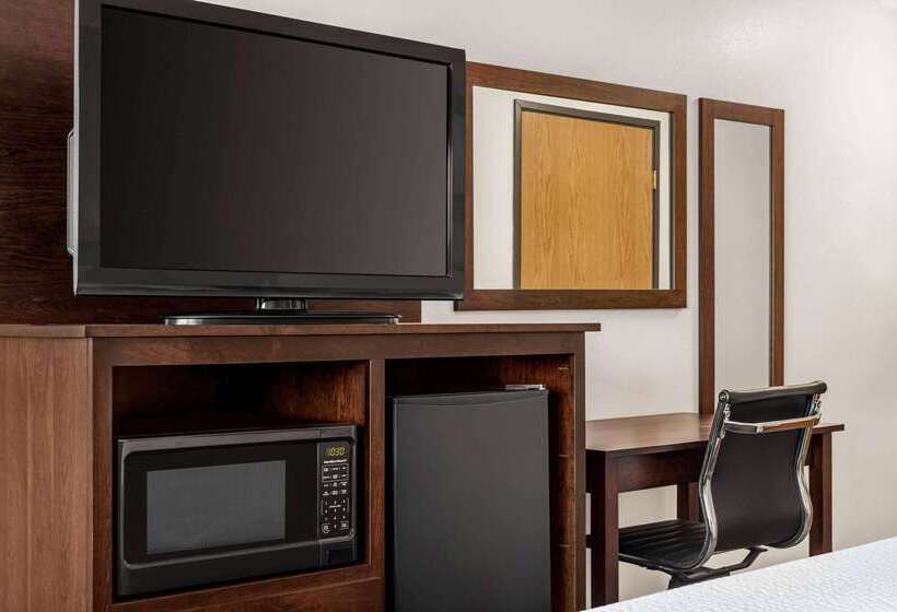 فندق Ramada By Wyndham Richland Center