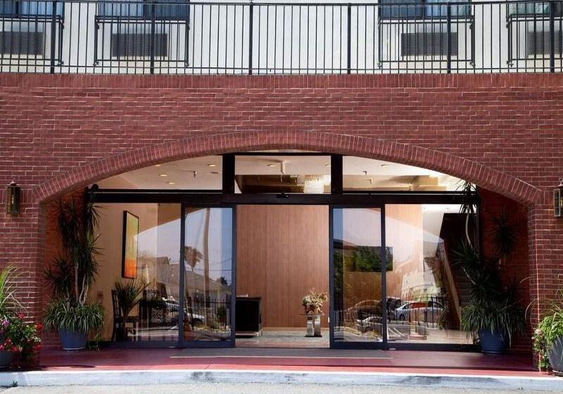 Redac Gateway Hotel Torrance