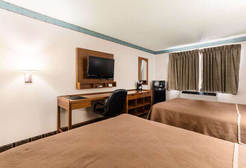 בית מלון כפרי Rodeway Inn