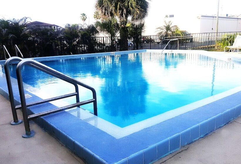 ホテル Red Roof Inn Kissimmee