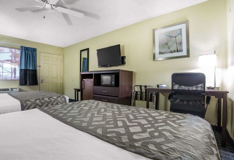 فندق Rodeway Inn & Suites