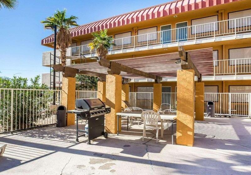 فندق Rodeway Inn & Suites