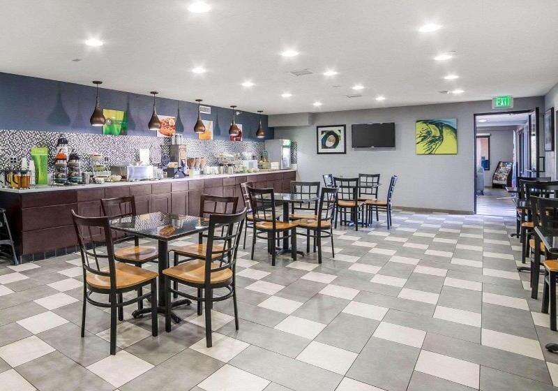 فندق Rodeway Inn & Suites