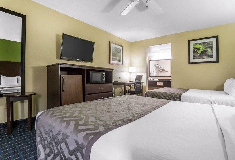 فندق Rodeway Inn & Suites