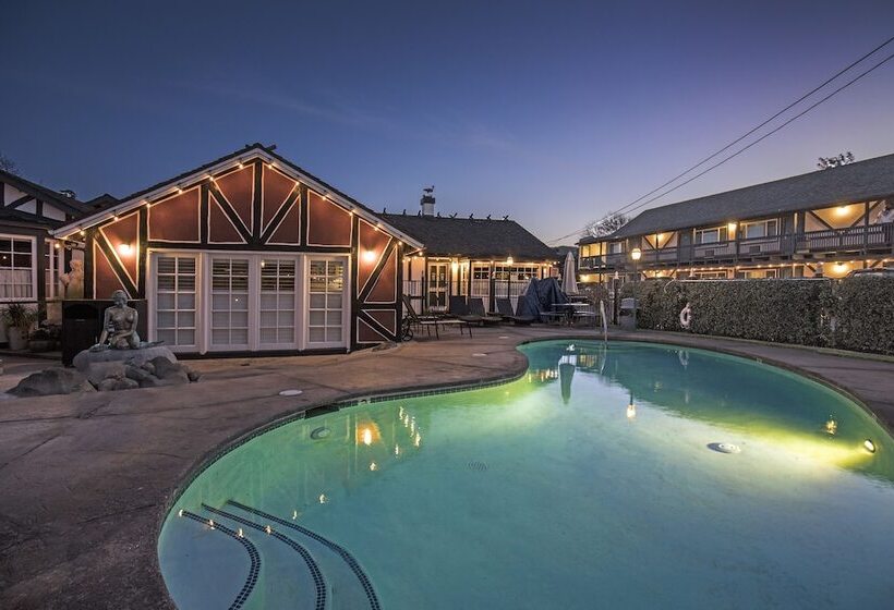 בית מלון כפרי Solvang Inn & Cottages