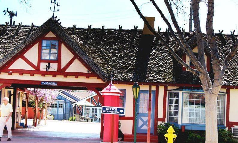 בית מלון כפרי Solvang Inn & Cottages