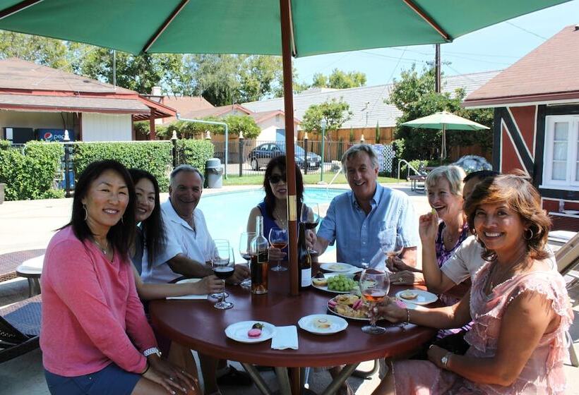 בית מלון כפרי Solvang Inn & Cottages