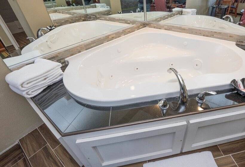 فندق Super 8 By Wyndham Frederick