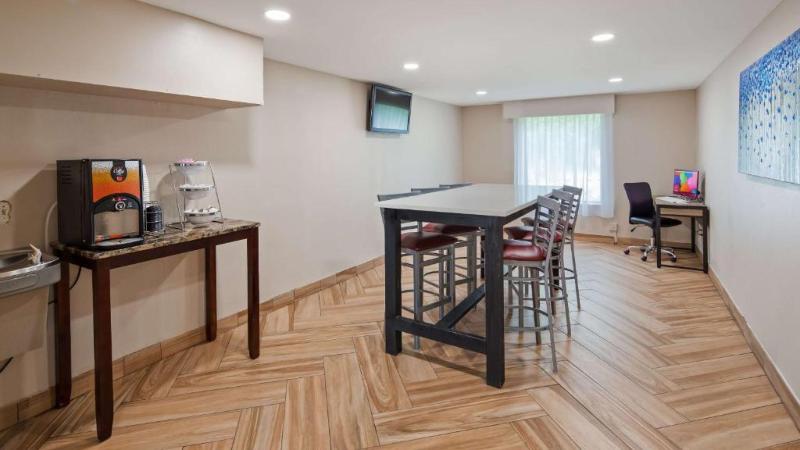 Surestay Hotel By Best Western Florence